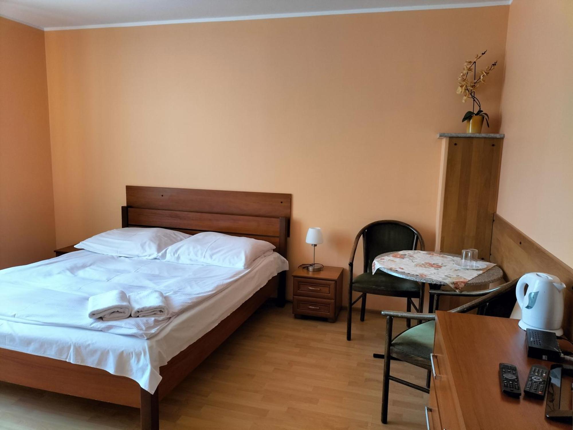 Gosciniec U Zawierki Łódź Exterior foto